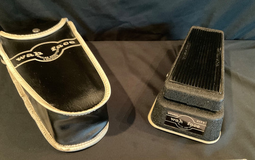 Dallas arbiter wah face - dallas,